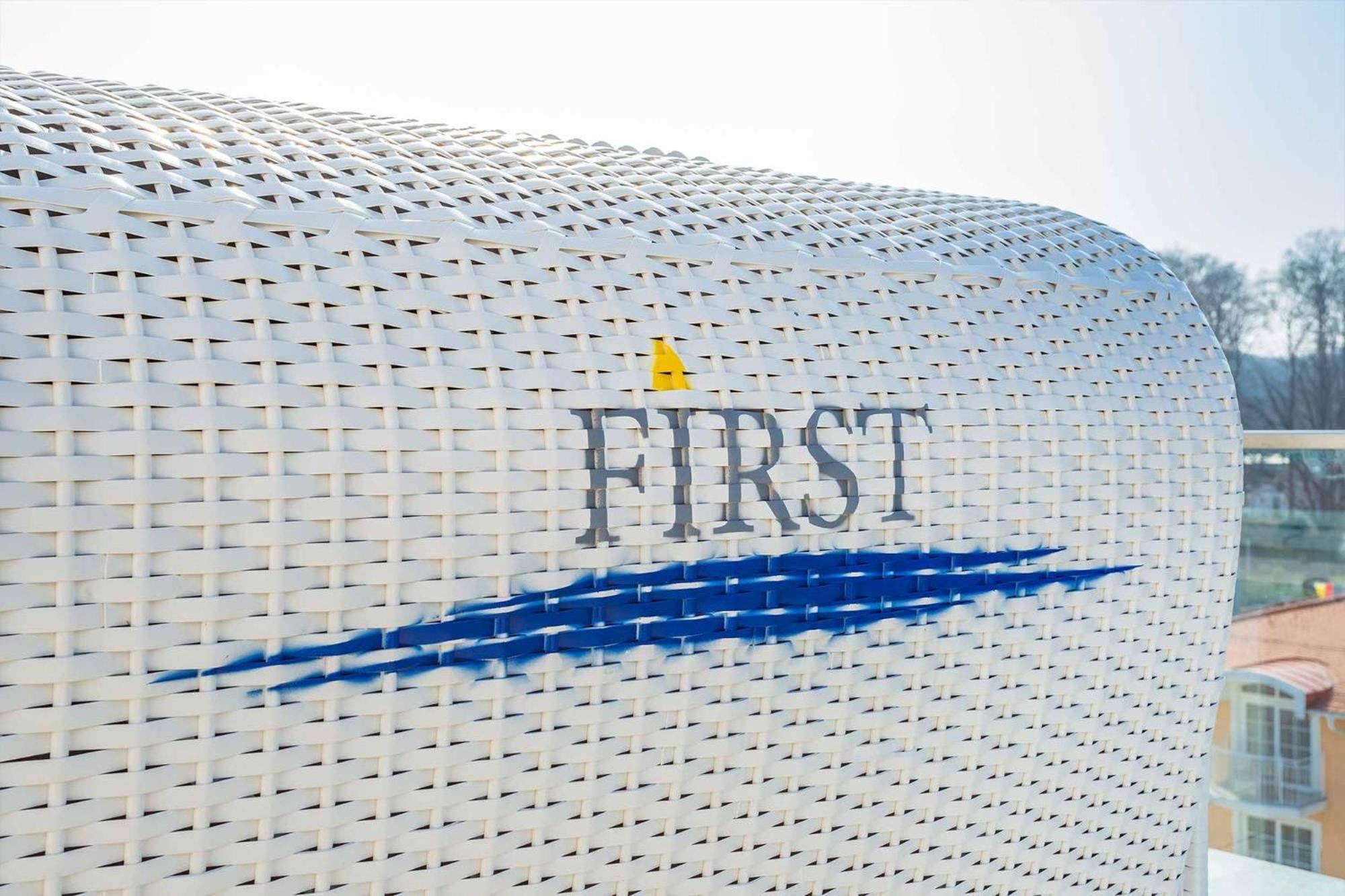 First Meereskristall Sellin  Buitenkant foto